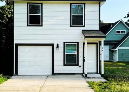 245 Water Oak - Photo 1