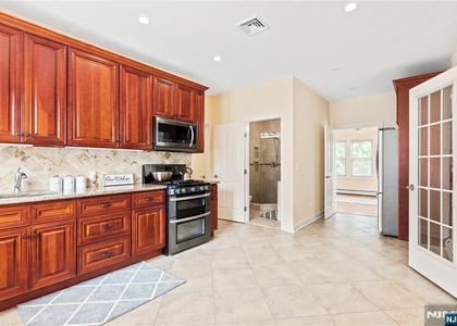 66 Prospect - Photo 1