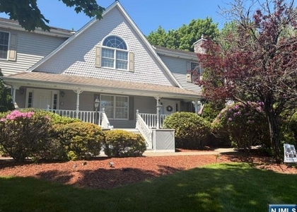 606 Orangeburgh - Photo 1