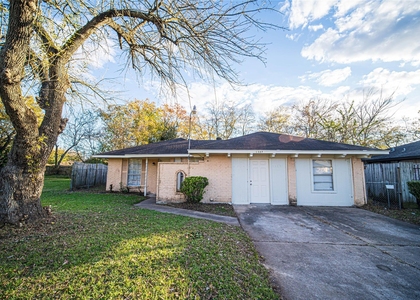 1327 Diplomat Way - Photo 1