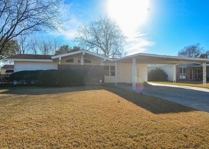6923 Cole Creek Drive - Photo 1