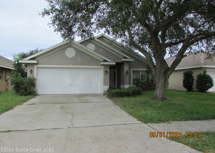 1065 Sedgewood Circle - Photo 1