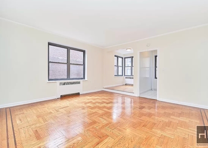 East 24 Street - Photo 1