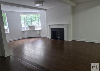 5 Avenue - Photo 1