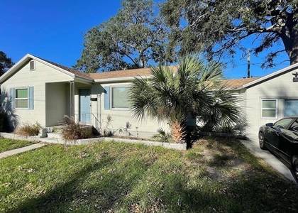 1465 15th Street S - Photo 1