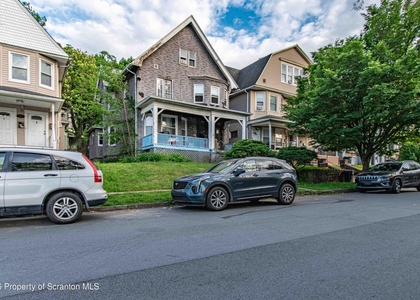 844 Monroe Avenue - Photo 1