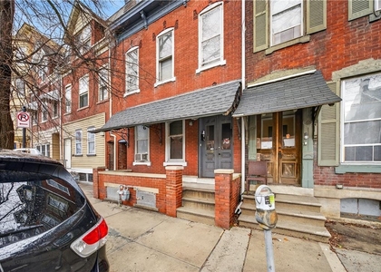 1139 W Linden Street - Photo 1