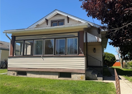 1848 S Wood Street - Photo 1