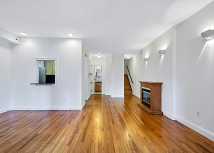 37 West 54th Street - Photo 1