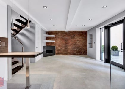 213 East 26th Street - Photo 1
