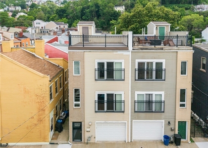 1038 Bradish St - Photo 1