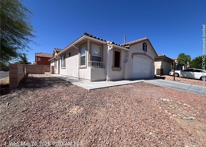 8027 Sapphire Cove Avenue - Photo 1