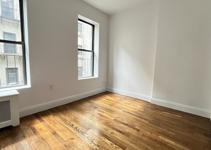EAST 89TH STREET & 3rd Ave - Photo 1