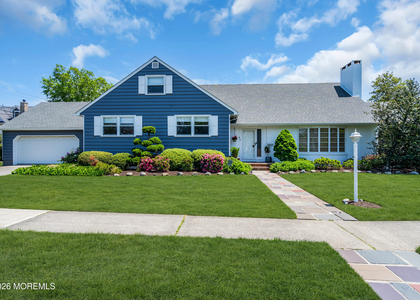 417 Brooklyn Boulevard - Photo 1