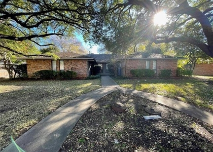 120 Shadybrook Drive - Photo 1