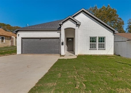 5520 Goodman Avenue - Photo 1