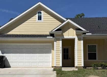2109 Bluebonnet Avenue - Photo 1