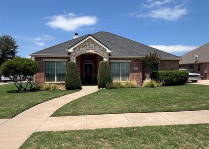 510 Lone Star - Photo 1