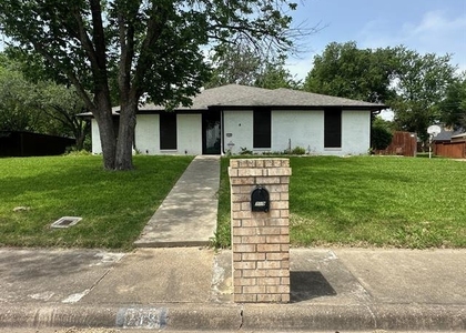 719 Athenia Way - Photo 1