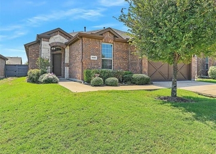 1520 Summit View Lane - Photo 1