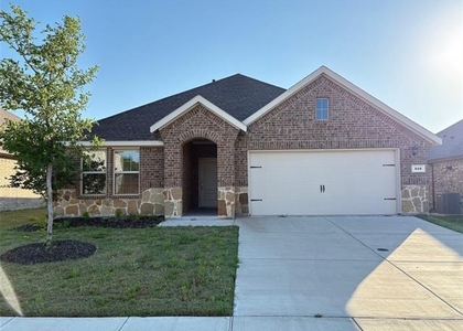 610 Union Drive - Photo 1