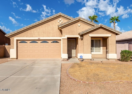 3570 S Moccasin Trail - Photo 1