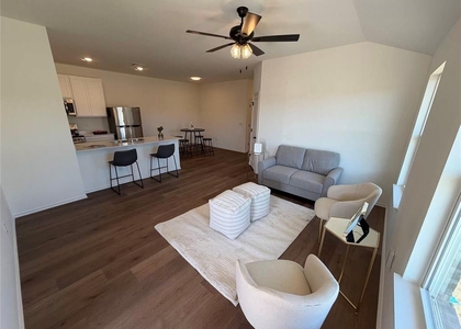 306 Aaran Way - Photo 1