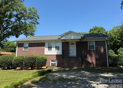 140 Watkins Street - Photo 1
