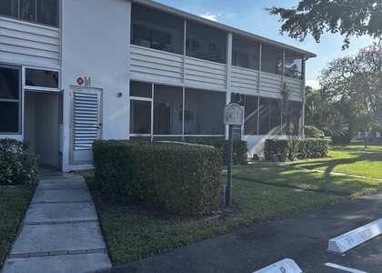284 Windsor M - Photo 1