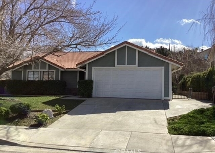 4660 Grandview Drive - Photo 1