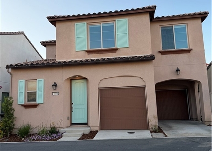 1446 E Laurelwood - Photo 1