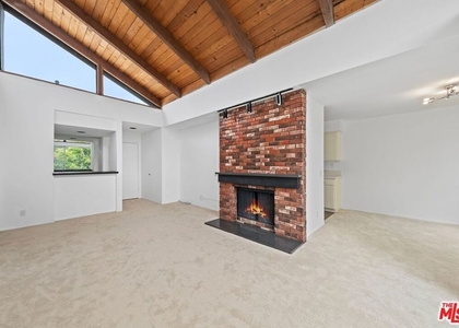 1340 S Beverly Glen Boulevard - Photo 1