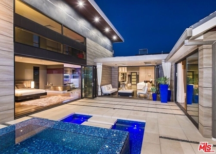 12318 W Sunset Boulevard - Photo 1