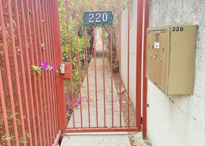 220 N Louise Street - Photo 1