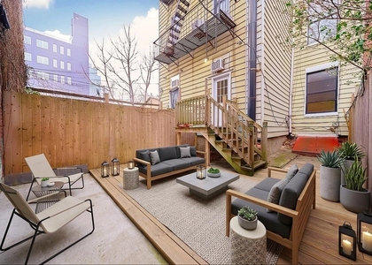 108 Calyer Street - Photo 1