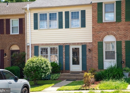 2913 Seminole Road - Photo 1