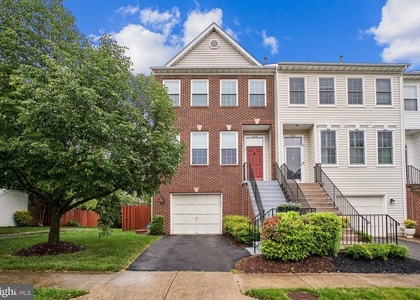 6618 Hunter Creek Lane - Photo 1