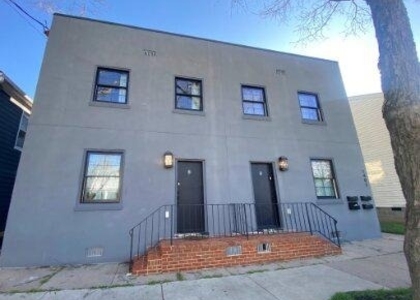 1401 Charles Street - Photo 1