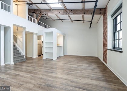 303 Vine Street - Photo 1