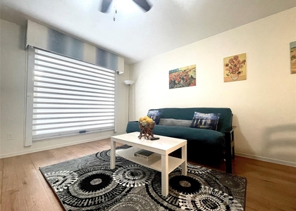 2207 Leon St - Photo 1