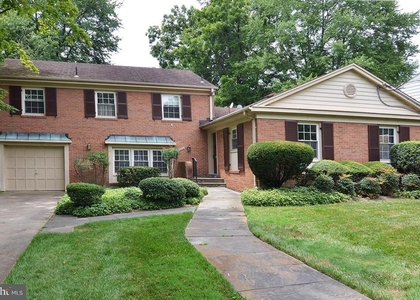 7208 Marbury Road - Photo 1