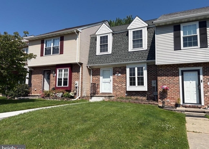 2814 Meredith Court - Photo 1