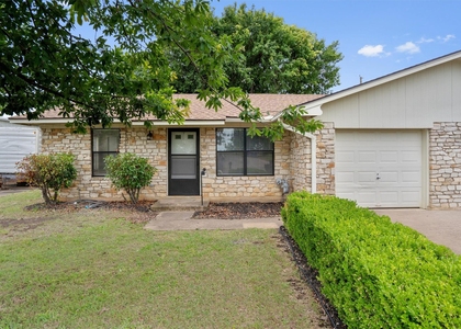 2805 Davis St - Photo 1