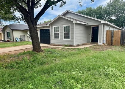 14400 Sandifer St - Photo 1