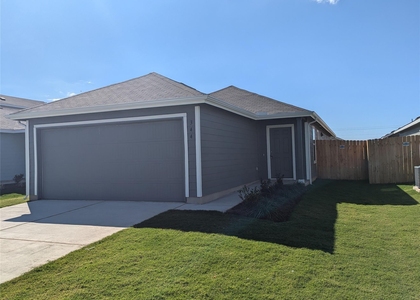 344 Marty Allen Loop - Photo 1