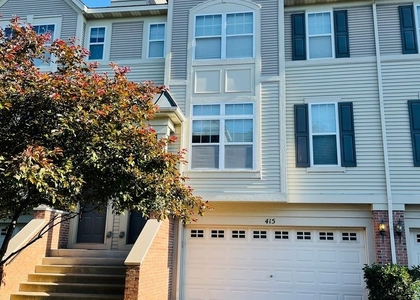 415 N Commerce Street - Photo 1