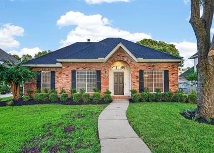 2015 Rosalyn Court - Photo 1