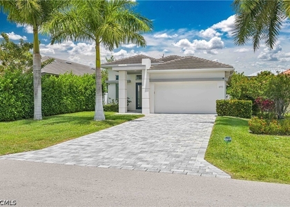 693 105th Avenue N - Photo 1