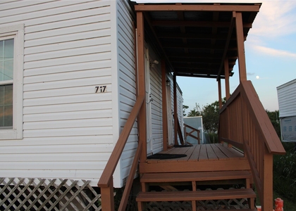 717 7th Street - Photo 1