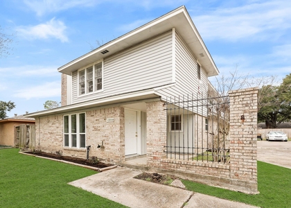 10814 Sugar Hill Drive - Photo 1